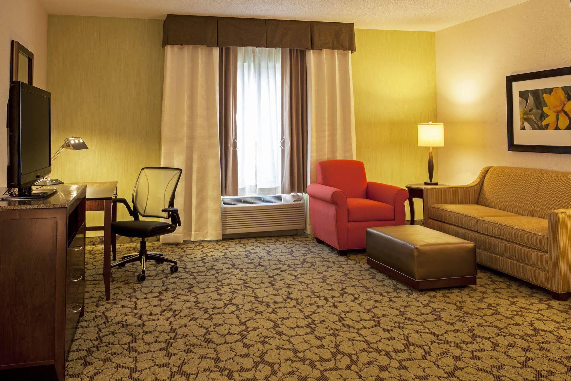 Hilton Garden Inn Valley Forge/Oaks Dış mekan fotoğraf