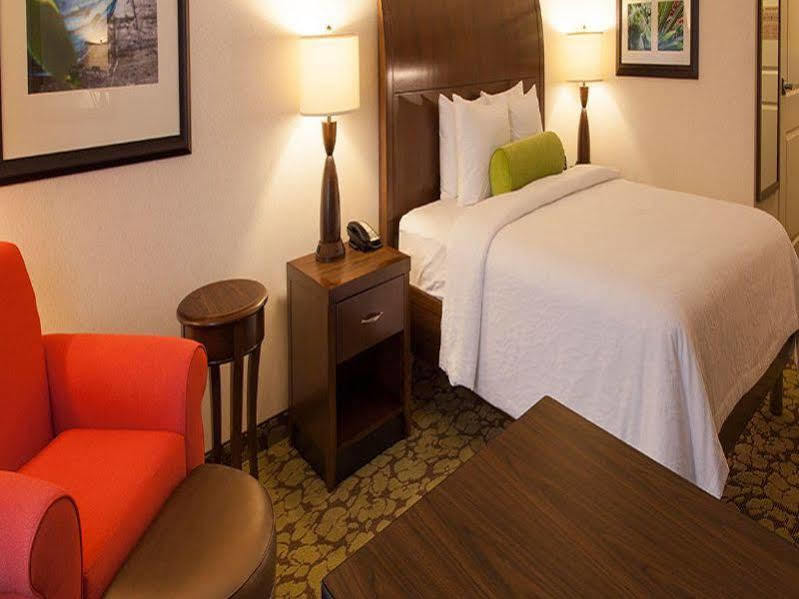 Hilton Garden Inn Valley Forge/Oaks Dış mekan fotoğraf
